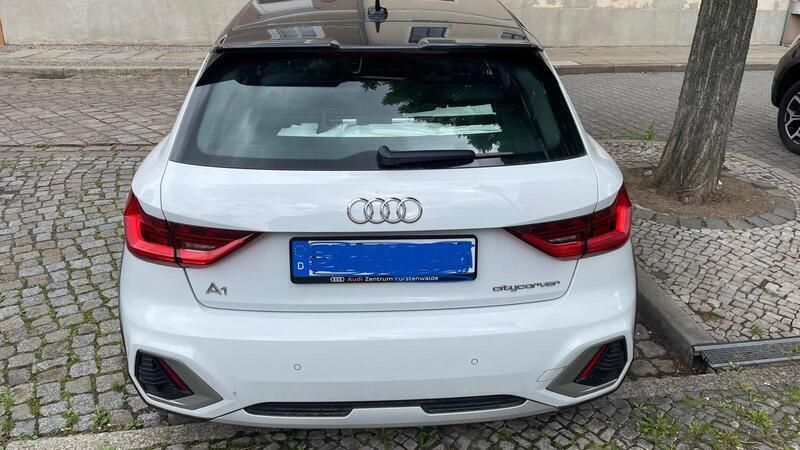 Weiß Gebraucht 2020 Audi A1 Kleinwagen | 19.000 € (Guter Preis) - Bild 1/4