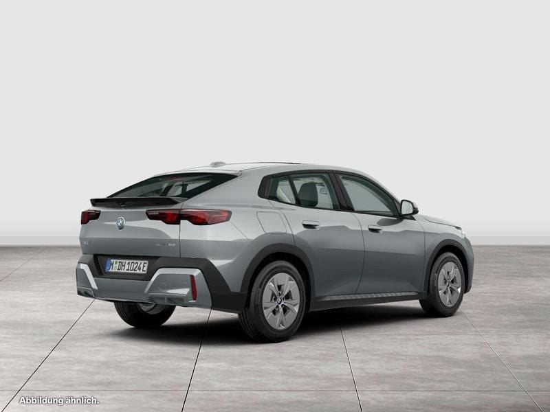 Neu BMW iX2 150 kW (204 PS) 2026 Grau SUV