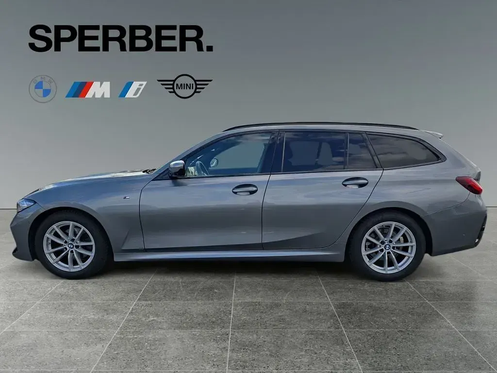 Gebraucht BMW 320 Performance 190 PS (139 kW) 2025 Grau Limousine