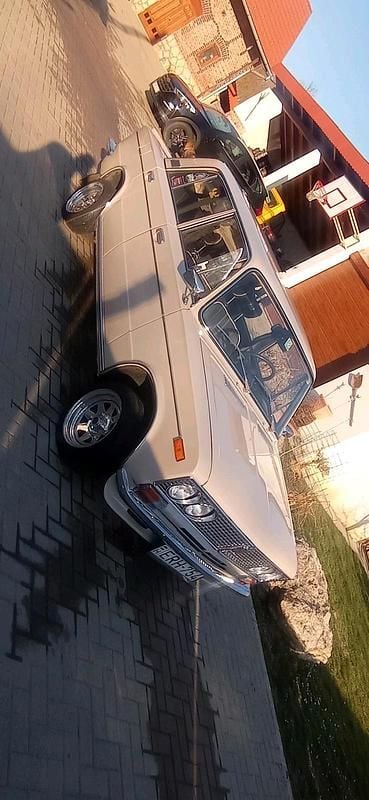 Second-hand Lada 2106 75 CP (55 kW) 1994 Andere farben Berlinǎ