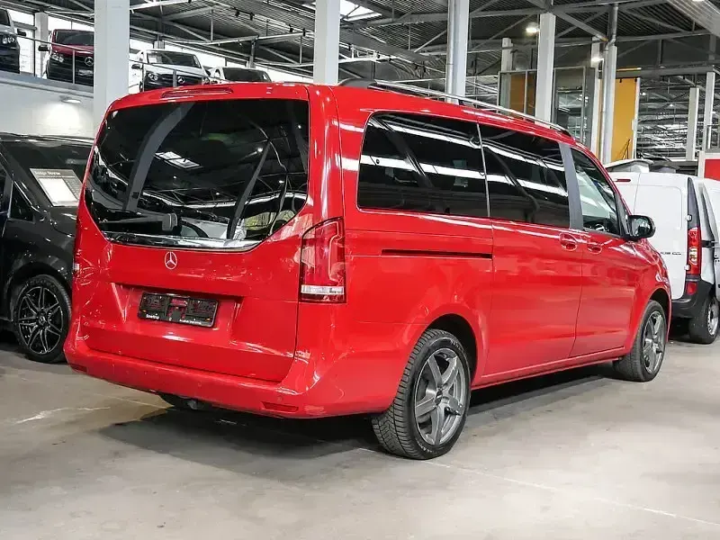 Gebraucht Mercedes V250 Edition 190 PS (139 kW) 2017 Rot Van / Kleinbus