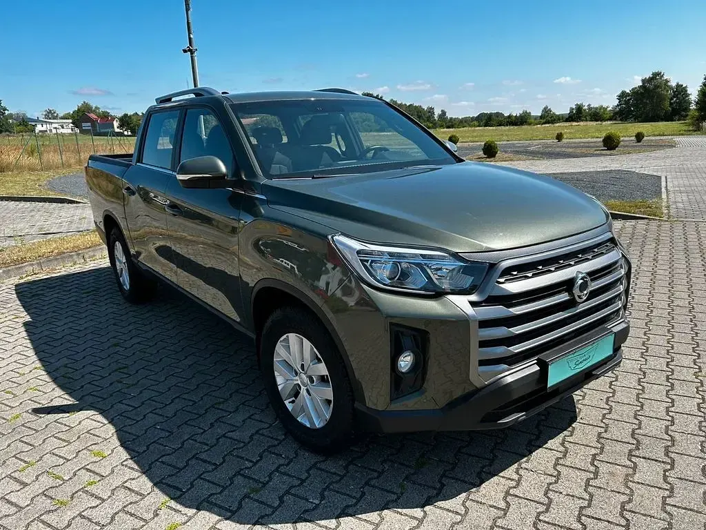 Gebraucht SsangYong Musso Quartz 203 PS (149 kW) 2023 Grün Pickup
