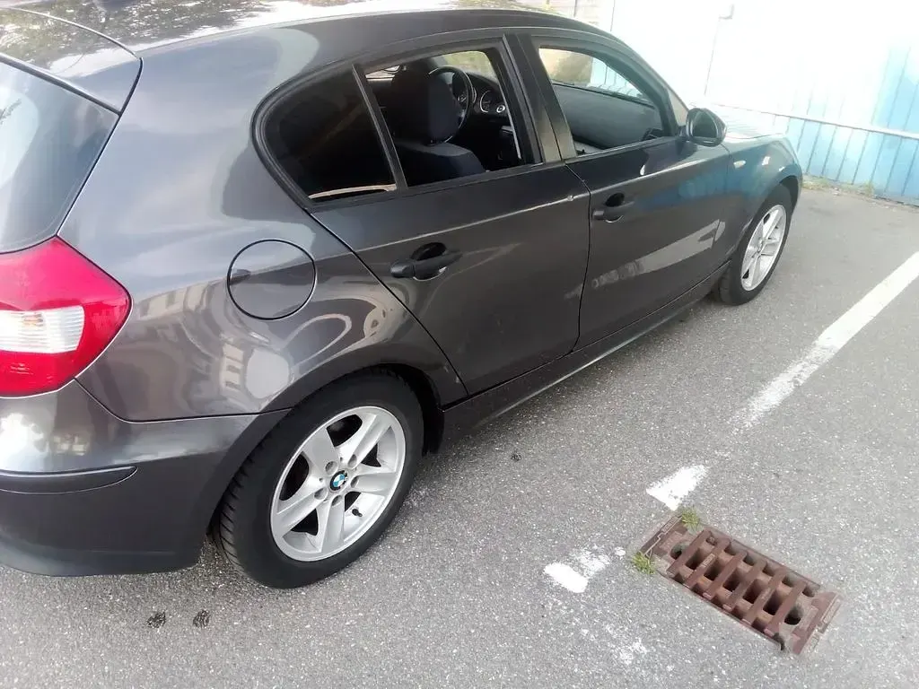 Gebraucht BMW 116 116 PS (85 kW) 2006 Grau Kleinwagen