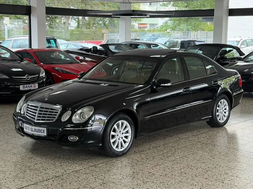 Gebraucht Mercedes E350 272 PS (200 kW) 2008 Schwarz Limousine
