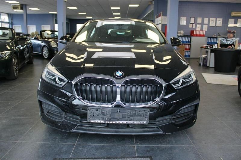 Gebraucht BMW 118 Advantage 140 PS (102 kW) 2020 Schwarz Kleinwagen