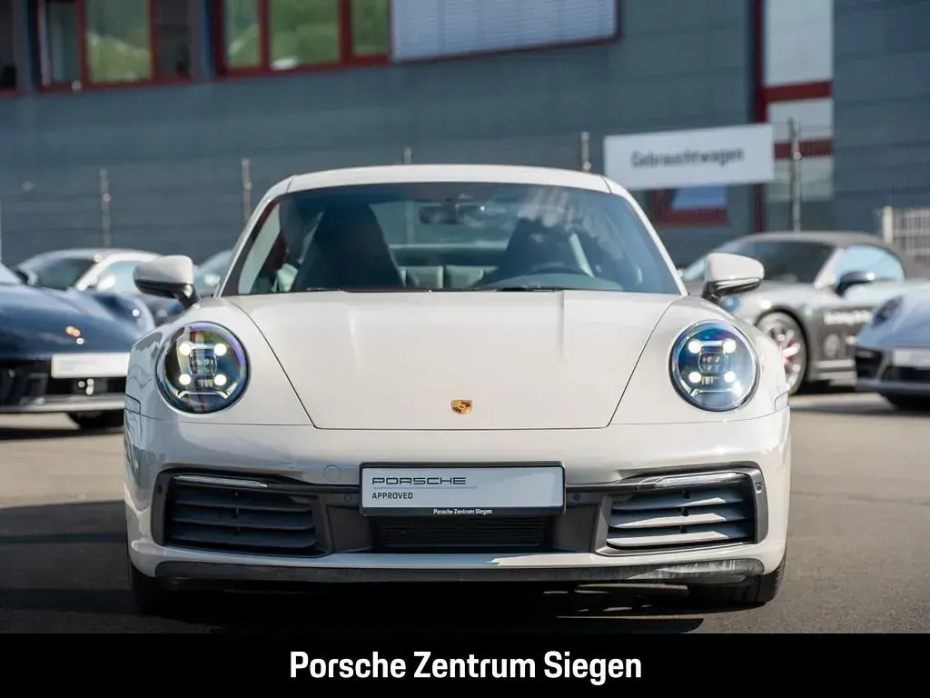 Gebraucht Porsche 911 Carrera 385 PS (283 kW) 2023 Weiß Coupé