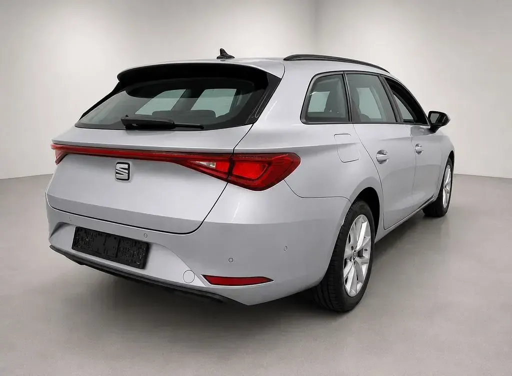 Second-hand Seat Leon ST Style 150 CP (110 kW) 2024 Argintiu Break