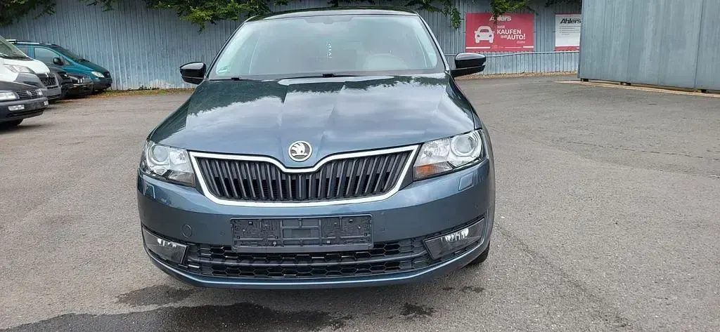Gebraucht Skoda Rapid 125 PS (91 kW) 2015 Grau Kleinwagen