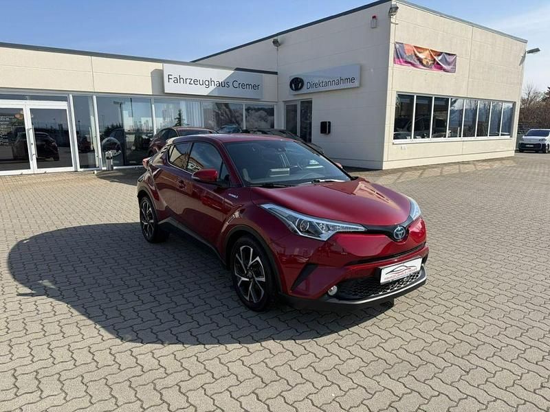 Gebraucht Toyota C-HR Team 122 PS (89 kW) 2018 Rot SUV
