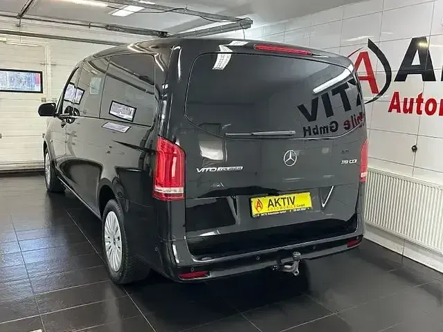 Gebraucht Mercedes Vito Edition 190 PS (139 kW) 2022 Schwarz Van