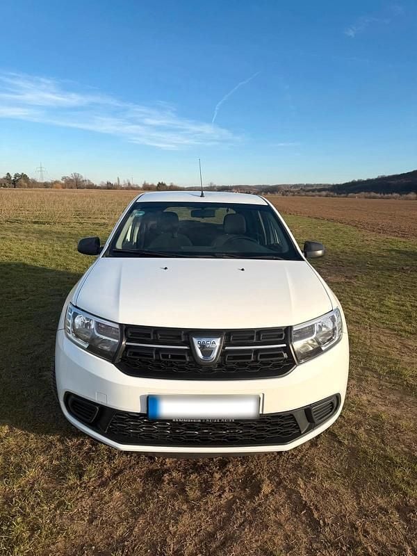 Gebraucht Dacia Sandero 73 PS (53 kW) 2017 Weiß Kleinwagen