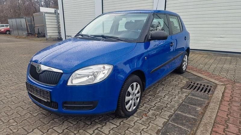 Gebraucht Skoda Fabia Classic 69 PS (50 kW) 2009 Blau Limousine
