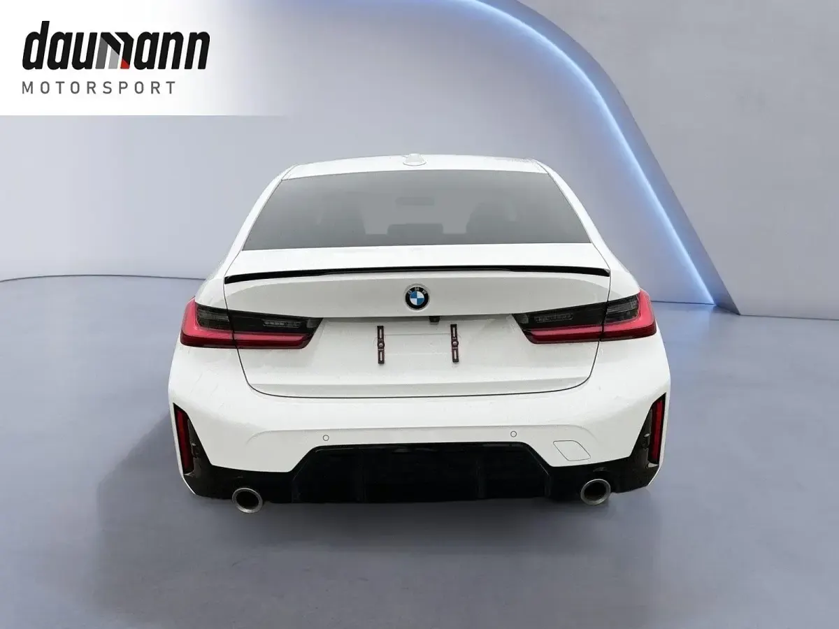 Gebraucht BMW 330 M Sport 245 PS (180 kW) 2022 Weiß Limousine