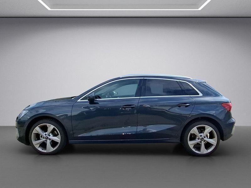 Gebraucht Audi A3 Advanced 116 PS (85 kW) 2024 Grau Limousine