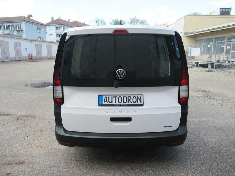 Gebraucht VW Caddy Maxi 122 PS (89 kW) 2021 Weiß Van / Kleinbus