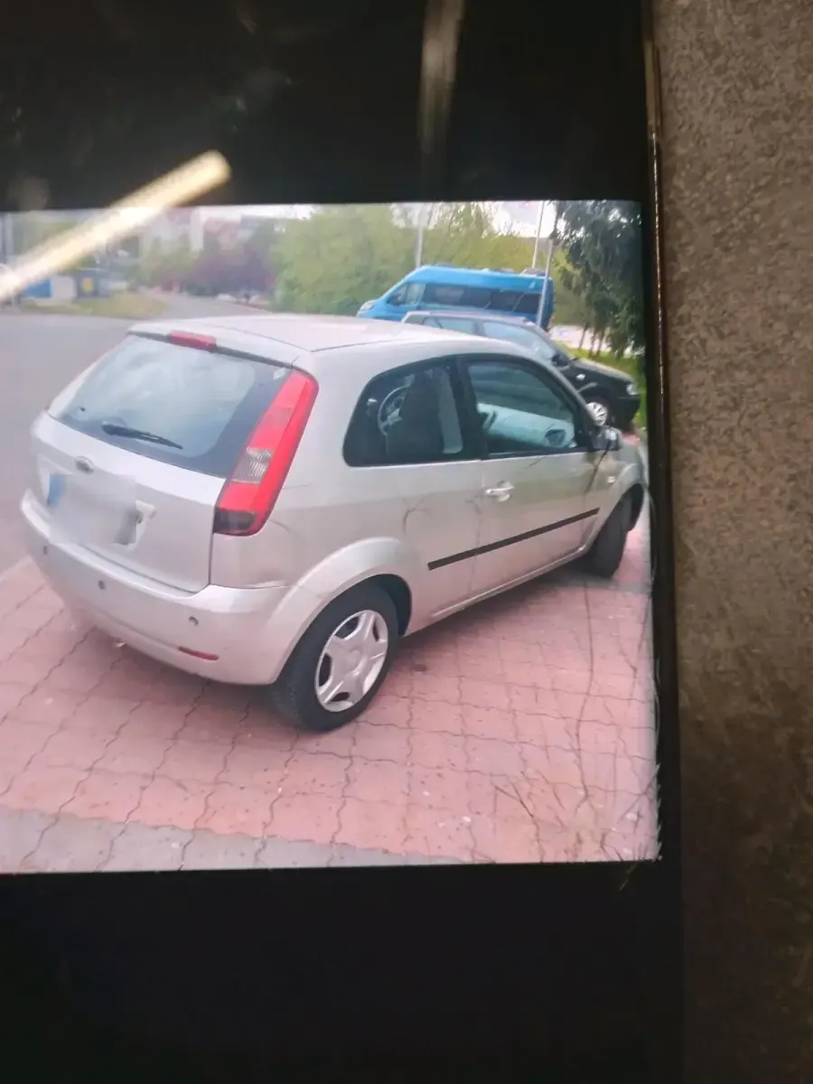 Gebraucht Ford Fiesta 75 PS (55 kW) 2005 Silber Kleinwagen