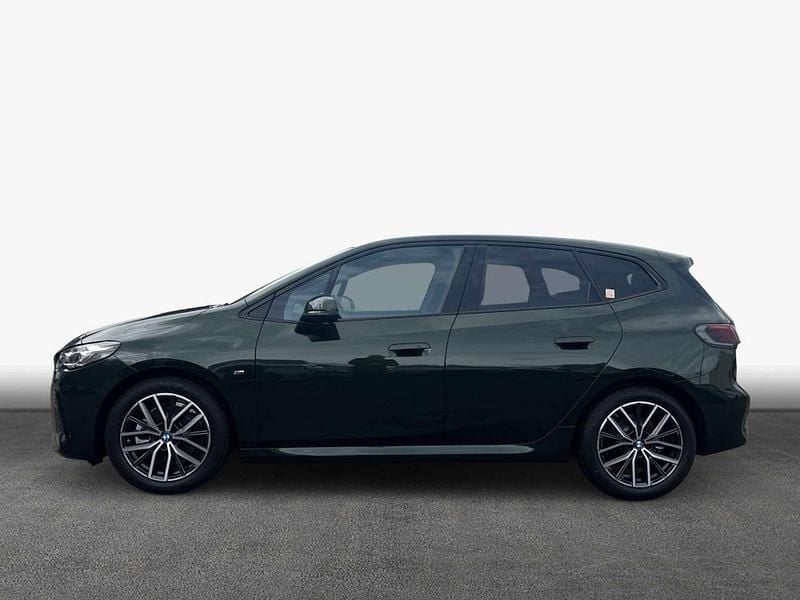 Gebraucht BMW 223 Active Tourer M Sport 204 PS (150 kW) 2025 Grün Van / Kleinbus