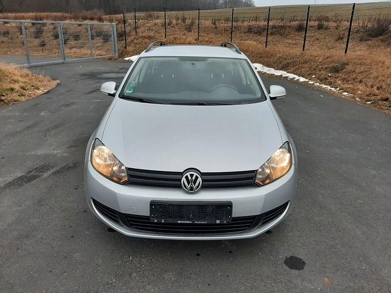 Gebraucht VW Golf VII Trendline 105 PS (77 kW) 2013 Silber Kombi