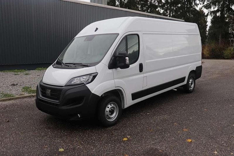 Ducato weiß (549) Gebraucht 2023 Fiat Ducato Van | 27.980 € (Guter Preis) - Bild 1/4
