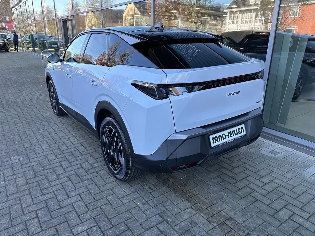 Neu Peugeot 3008 GT 145 PS (106 kW) 2025 Weiß SUV