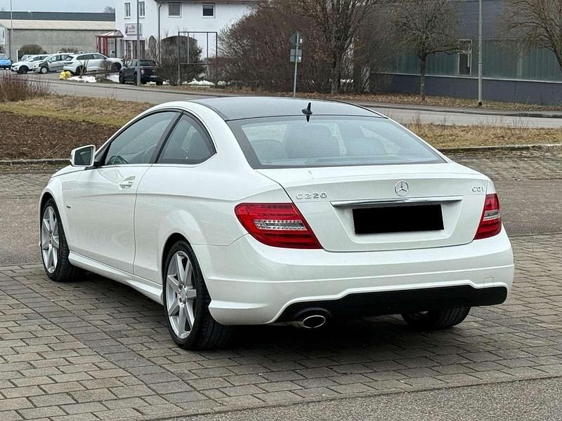 Gebraucht Mercedes C220 170 PS (125 kW) 2012 Weiß Coupé