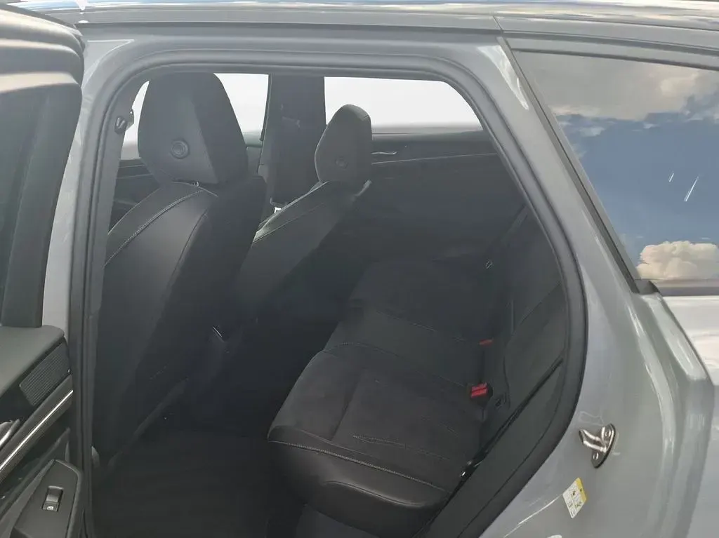 Neu VW ID.7 Pro 210 kW (286 PS) 2026 Grau Kombi