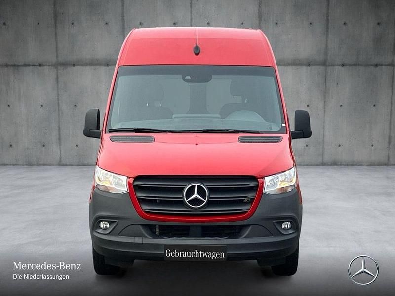 Gebraucht Mercedes Sprinter 170 PS (125 kW) 2022 Rot Van