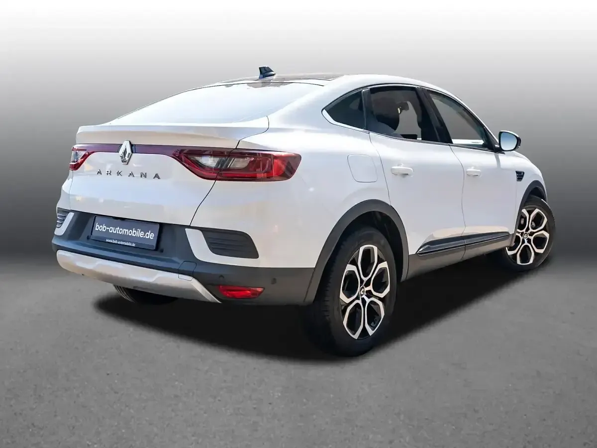 Gebraucht Renault Arkana 140 PS (102 kW) 2022 Kyanitweiß metallic SUV