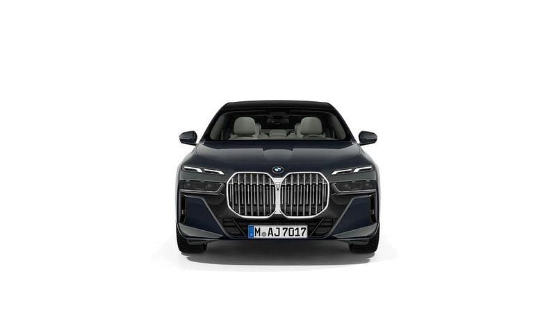 Gebraucht BMW 740 Executive 286 PS (210 kW) 2025 Grau Limousine