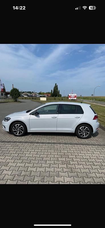 Gebraucht VW Golf VII Sound 150 PS (110 kW) 2018 Weiß Limousine