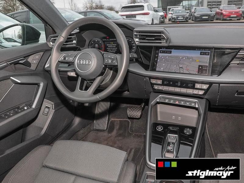 Gebraucht Audi A3 S-Line 150 PS (110 kW) 2025 Daytonagrau perleffekt (metallic) Limousine