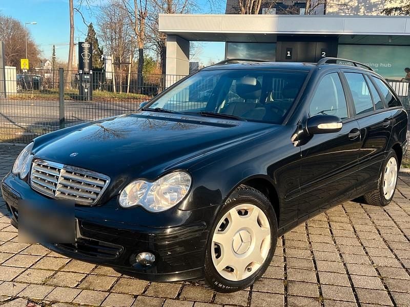 Gebraucht Mercedes C180 143 PS (105 kW) 2006 Schwarz Kombi