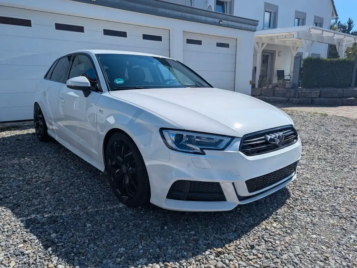 Gebraucht Audi A3 Ambiente 150 PS (110 kW) 2017 Weiß Limousine