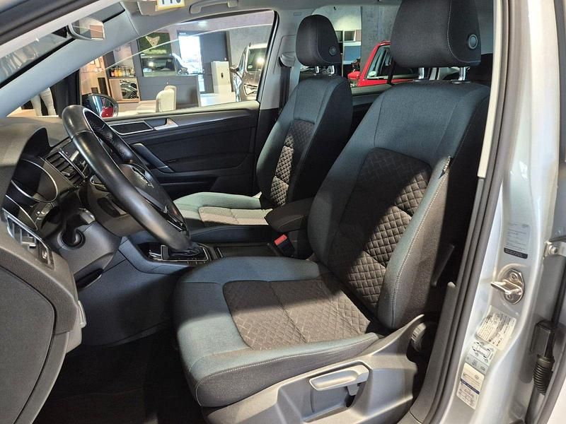 Gebraucht VW Golf VII IQ Drive 131 PS (96 kW) 2019 Silber Limousine