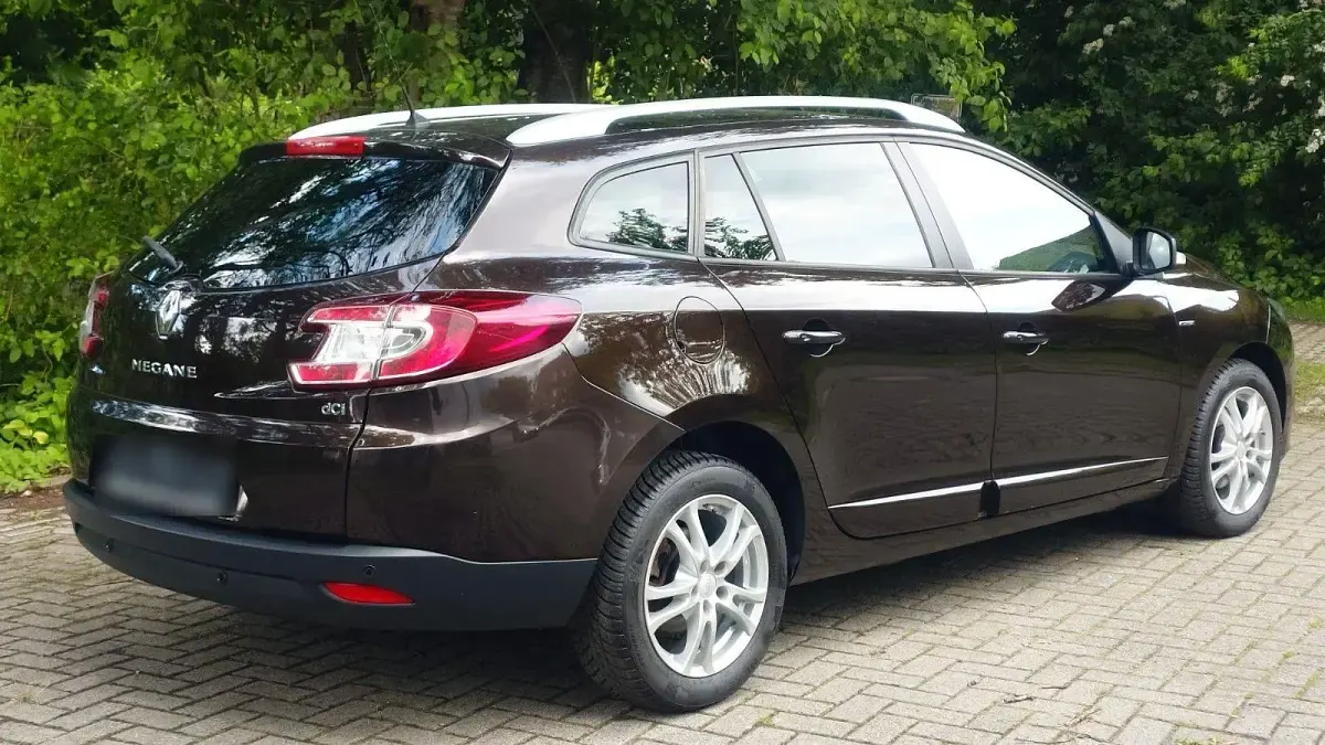 Gebraucht Renault Mégane GrandTour LIMITED 110 PS (80 kW) 2015 Braun Kombi