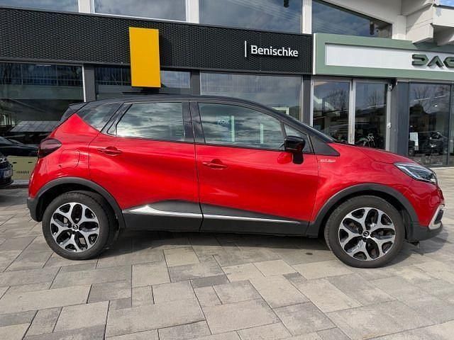 Gebraucht Renault Captur Intens 118 PS (86 kW) 2017 Dezirrot und black pearl meta SUV