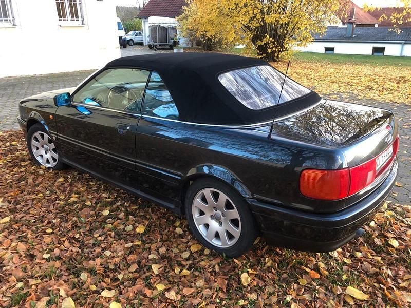 Gebraucht Audi Cabriolet 125 PS (91 kW) 1997 Schwarz Cabrio