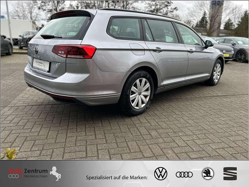 Gebraucht VW Passat Conceptline 150 PS (110 kW) 2022 Silber Kombi