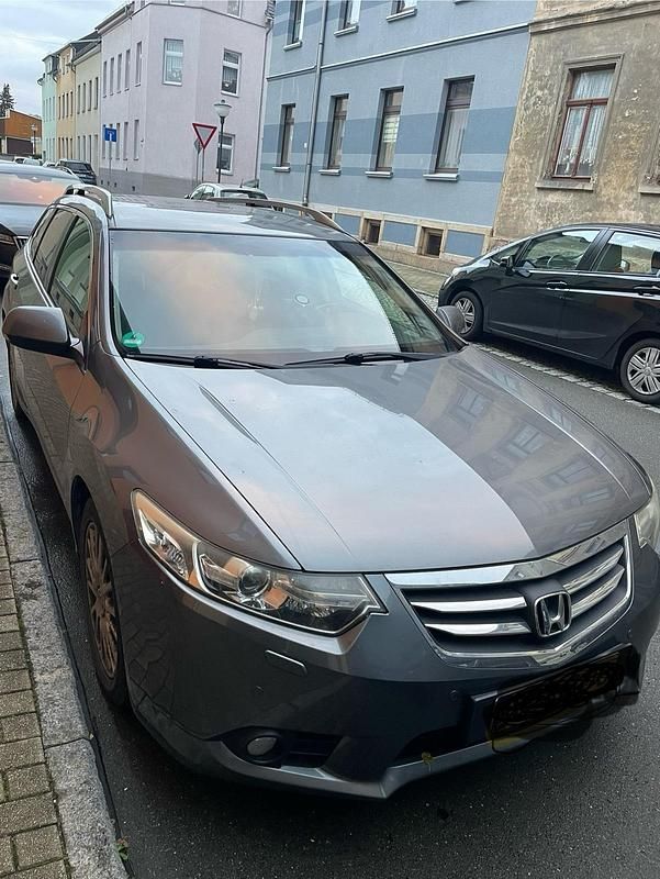 Grau Gebraucht 2012 Honda Accord Kombi | 9.000 € (Fairer Preis) - Bild 1/4