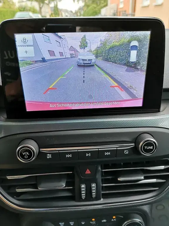 Second-hand Ford Focus Active 150 CP (110 kW) 2020 Roșu Break