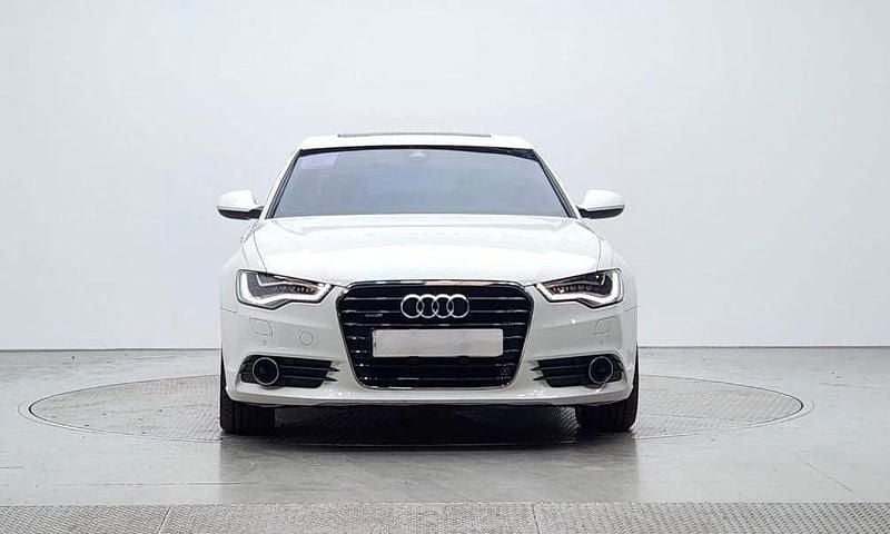 Gebraucht Audi A6 Ambiente 245 PS (180 kW) 2014 Weiß Limousine