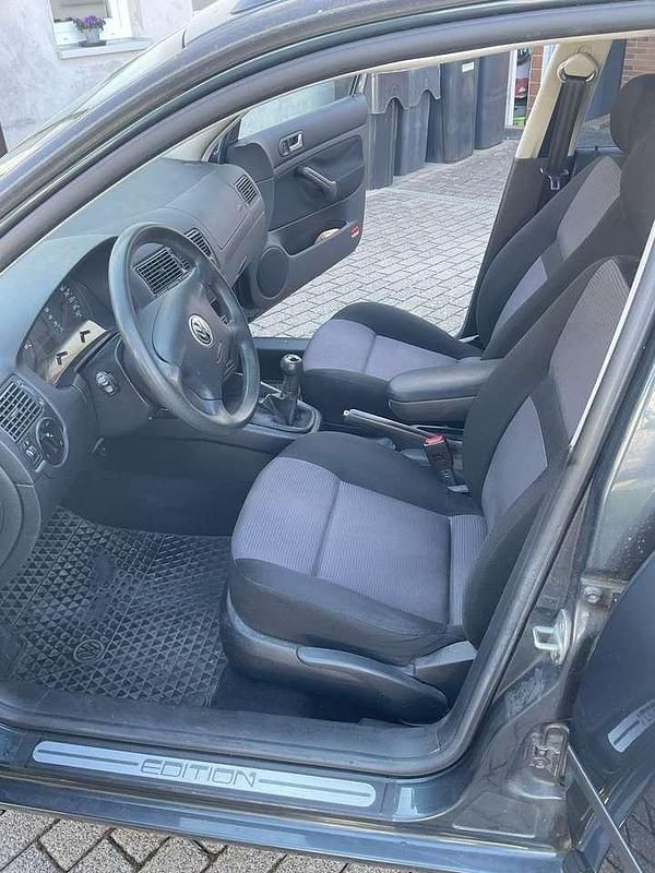 Gebraucht VW Golf IV Edition 101 PS (74 kW) 2000 Blau Kombi