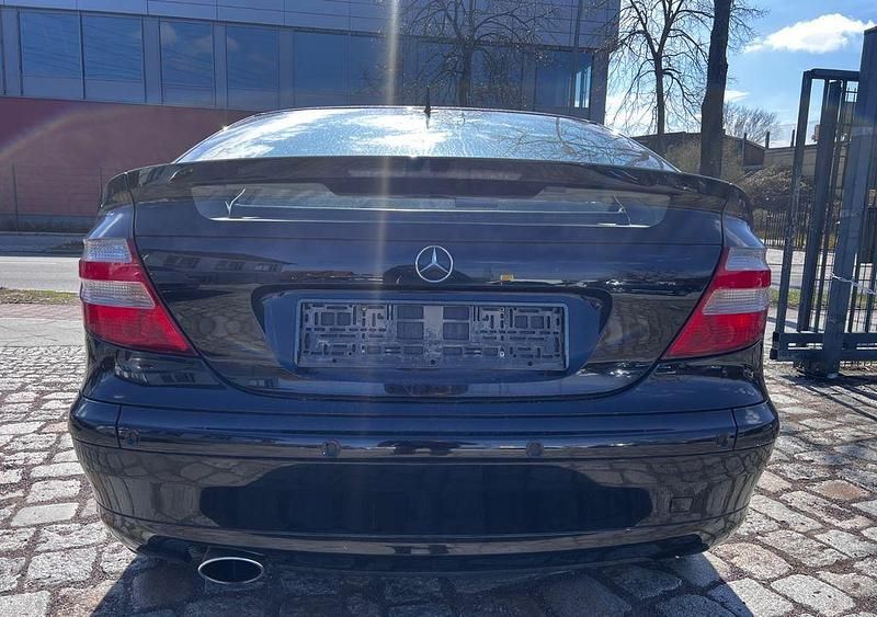 Gebraucht Mercedes C180 143 PS (105 kW) 2005 Schwarz