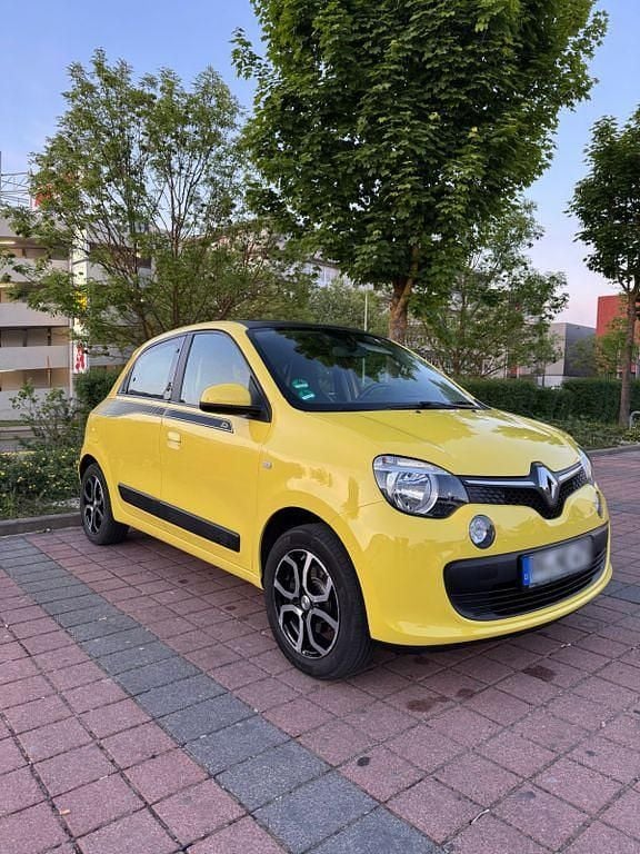 Gelb Gebraucht 2015 Renault Twingo LIMITED Kleinwagen | 4.500 € (Superpreis) - Bild 1/4