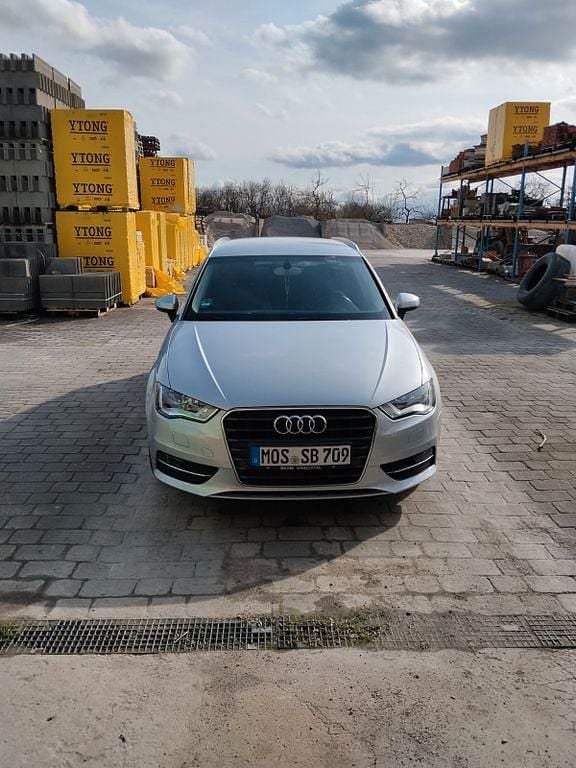 Gebraucht Audi A3 Ambition 122 PS (89 kW) 2014 Grau Limousine