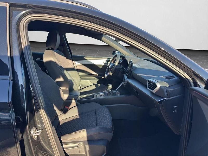 Gebraucht Seat Leon FR 150 PS (110 kW) 2022 Midnight schwarz metallic (metallic) Limousine