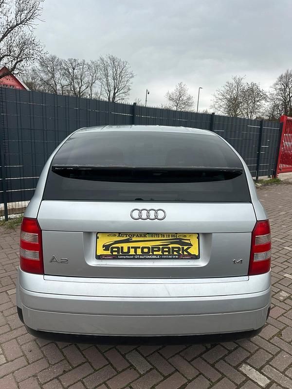 Gebraucht Audi A2 75 PS (55 kW) 2000 Silber Kleinwagen
