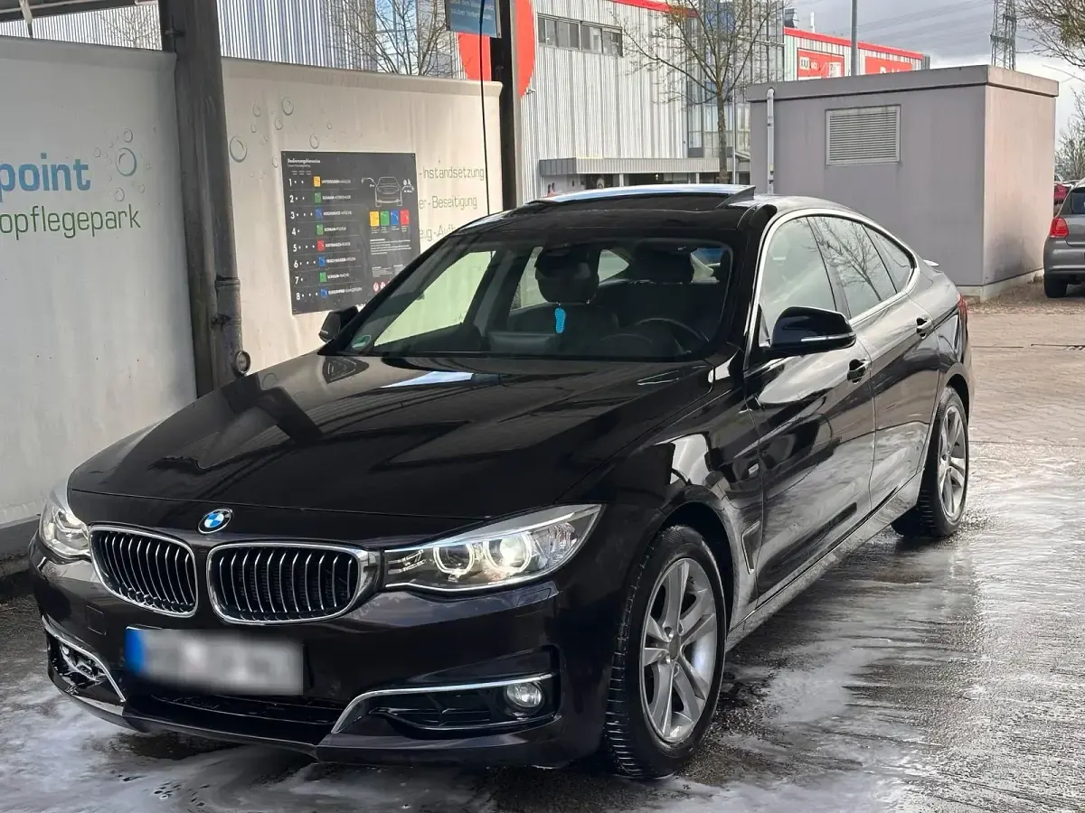 Gebraucht BMW 320 Luxury Line 184 PS (135 kW) 2015 Limousine