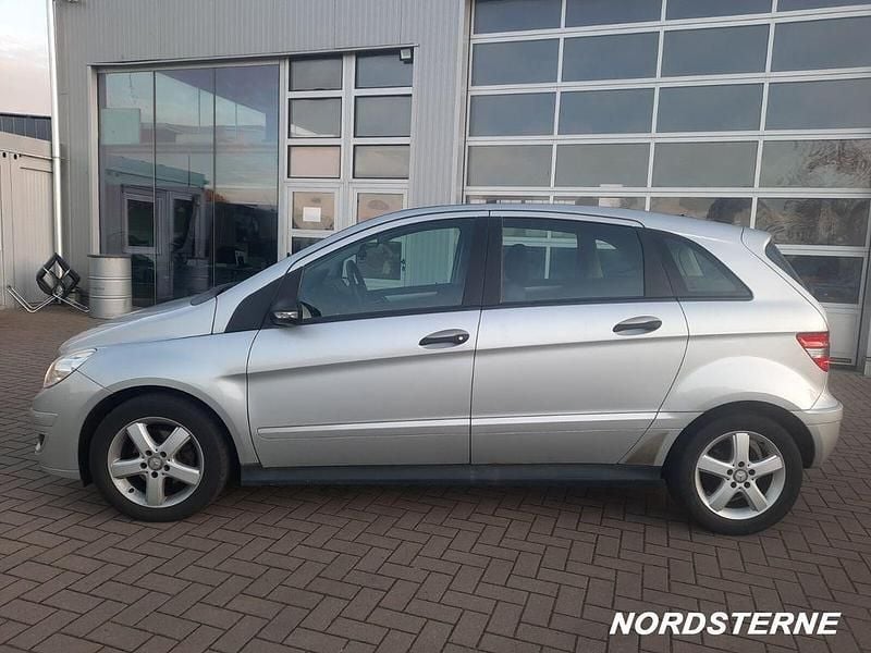Gebraucht Mercedes B170 116 PS (85 kW) 2007 Polarsilber Van / Kleinbus