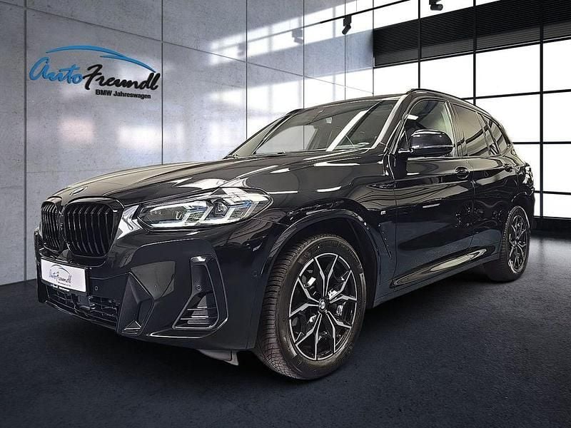 Black sapphire metallic (metallic) Gebraucht 2024 BMW X3 Sport Line SUV | 53.800 € (Guter Preis) - Bild 1/4